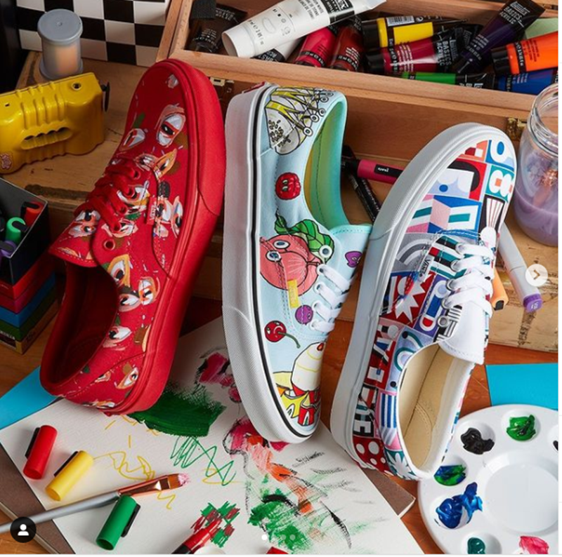vansera彩绘涂鸦拼接帆布男女低帮休闲鞋情侣板鞋vn0a5efn5l8