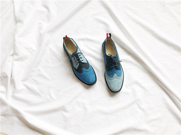 【呼噜君啊】自留天天穿 拼色布洛克雕花鸳鸯皮鞋英伦系带牛津鞋在类目 女鞋, 低帮鞋中 - 来自Buy2taobao.com提供专业的淘宝代购服务