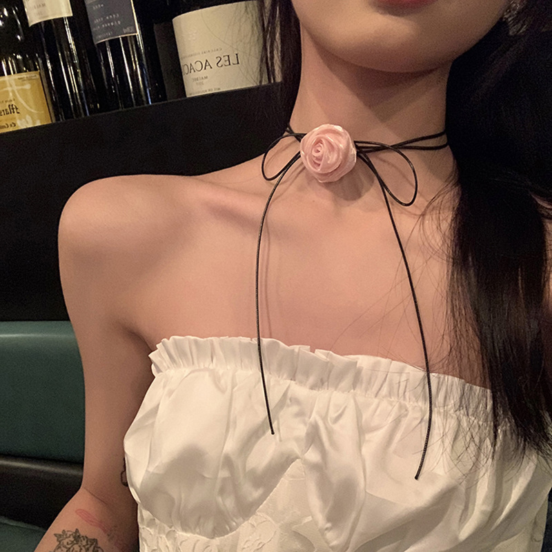 暗夜玫瑰系带choker气质项链发夹女轻奢小众设计感高级甜酷锁骨链