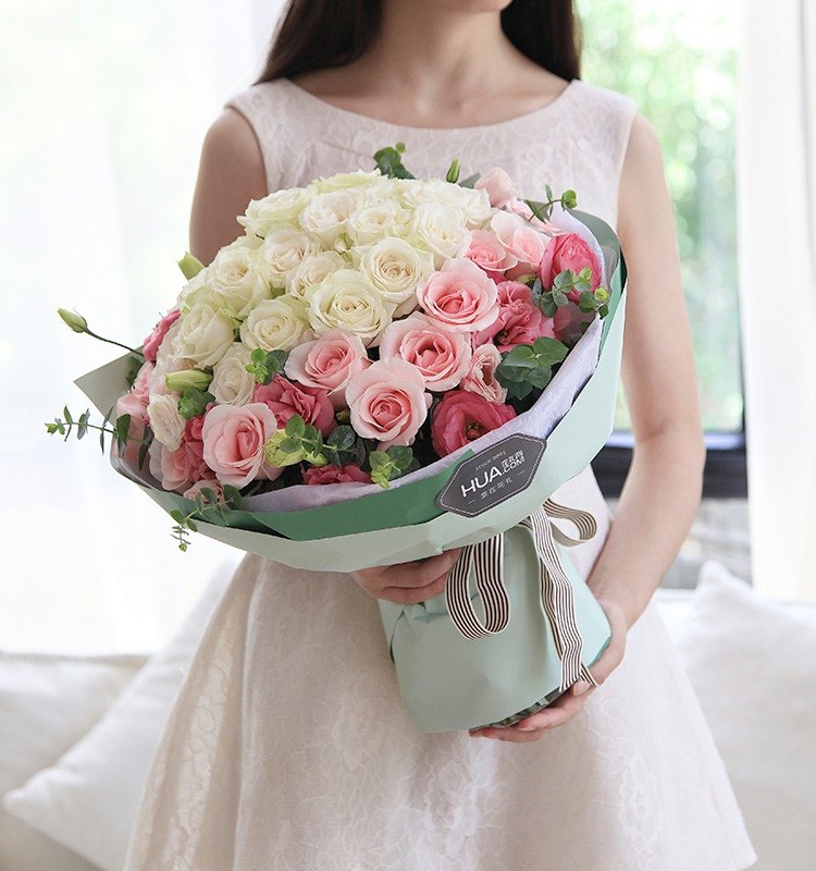 甜美公主玫瑰桔梗花束雏菊绣球生日鲜花店深圳同城速递送花上门