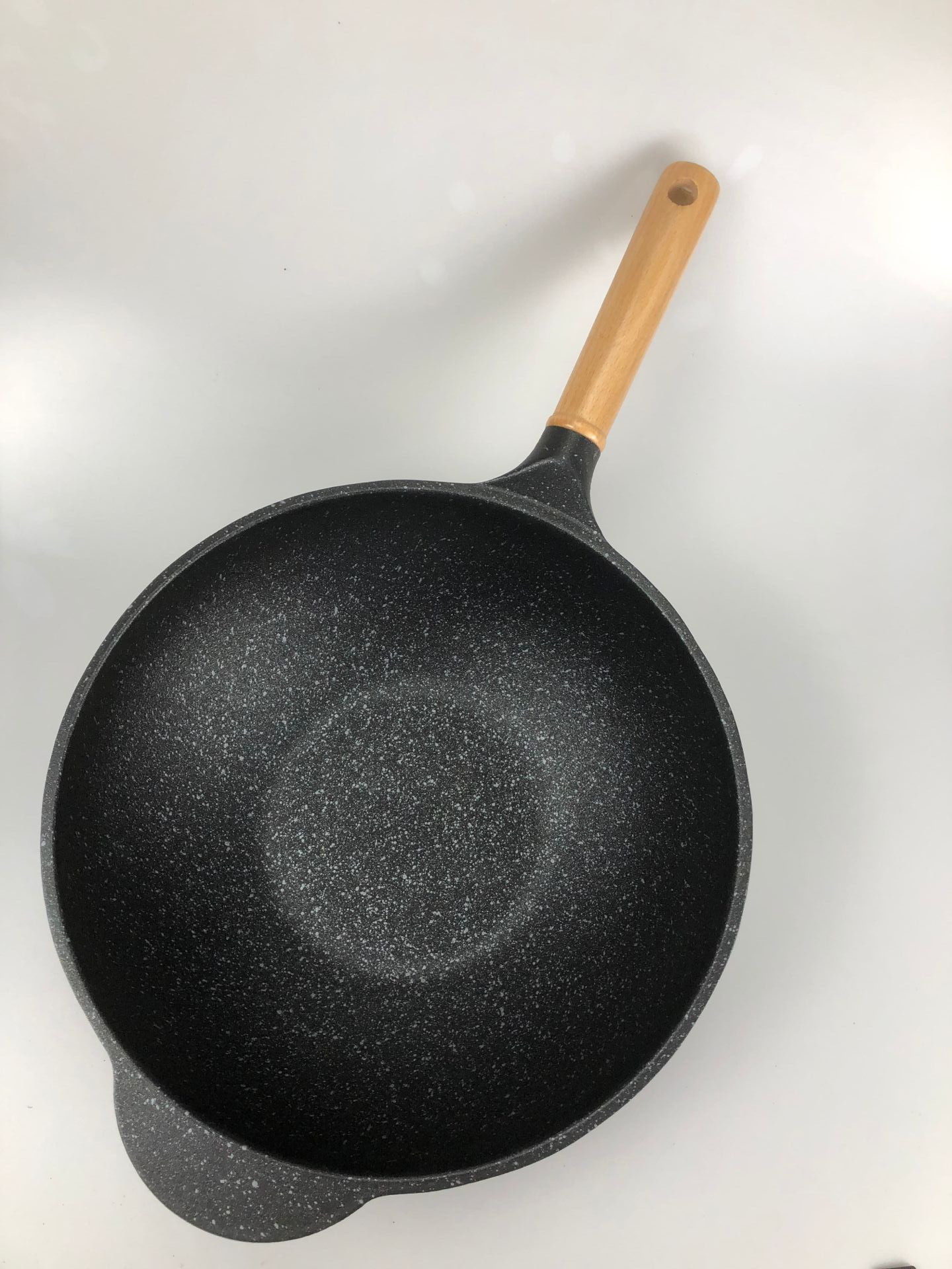 三叔三婶麦饭石无烟不粘锅炒菜锅燃气灶煤气适用平底锅电磁炉炒锅