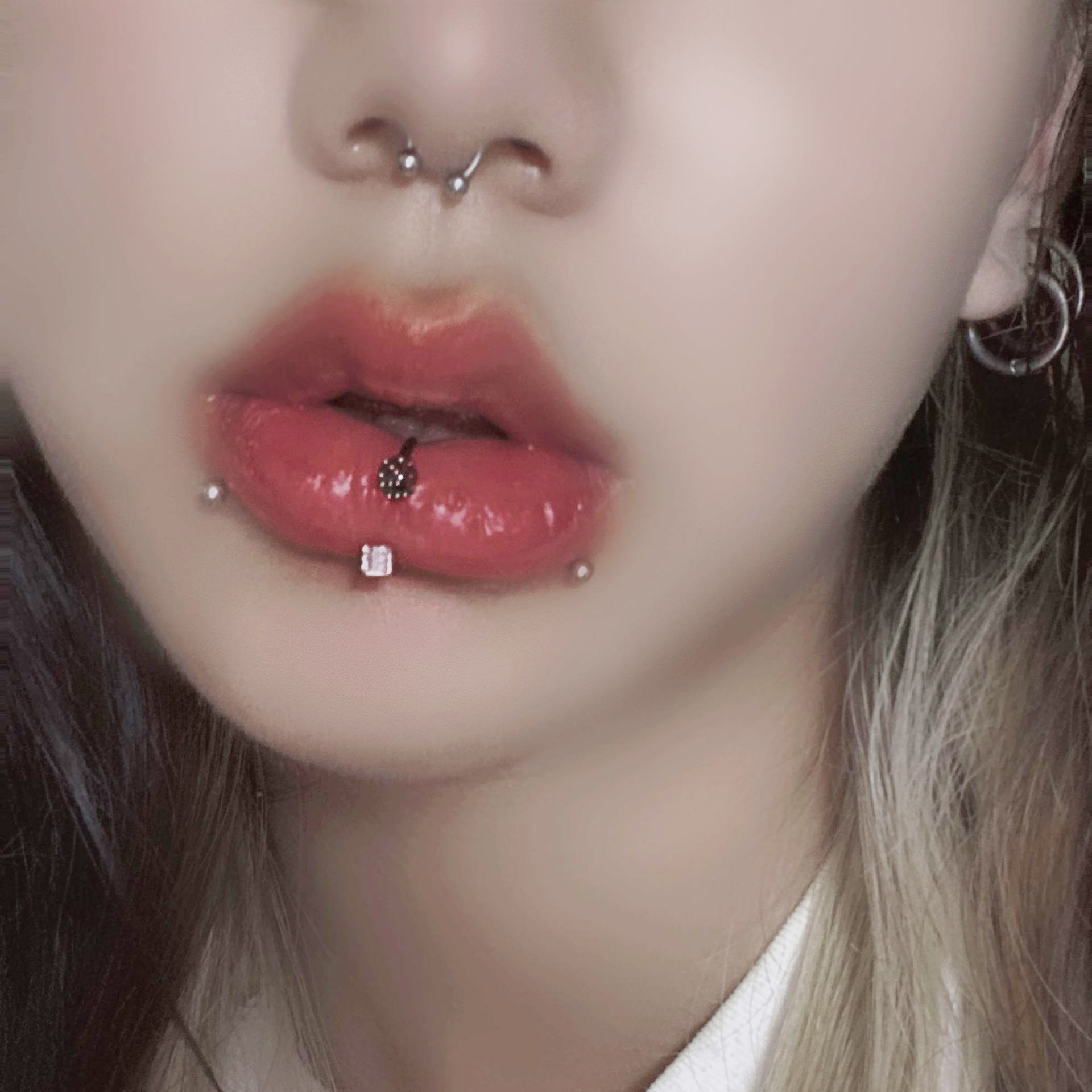 穿刺女孩 骰子唇环ins唇钉替换钉马蹄环鼻环酷耳骨钉钛钢穿刺饰品