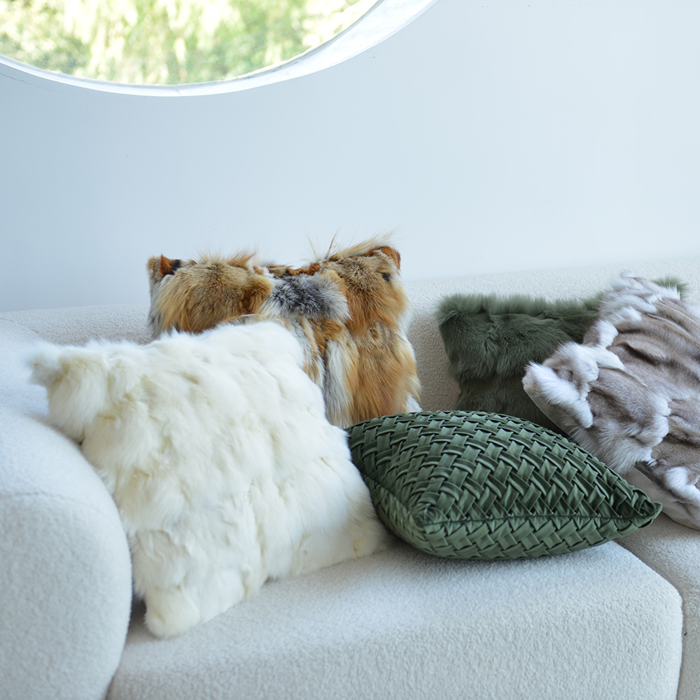 真狐狸毛毛抱枕皮草白色轻奢样板间现代客厅沙发毛皮高端腰枕靠垫