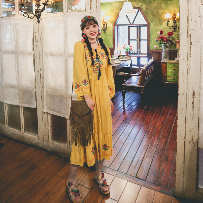 云南民族风女装丽江大理洱海拍照裙子伊犁林芝连衣裙旅游穿搭衣服