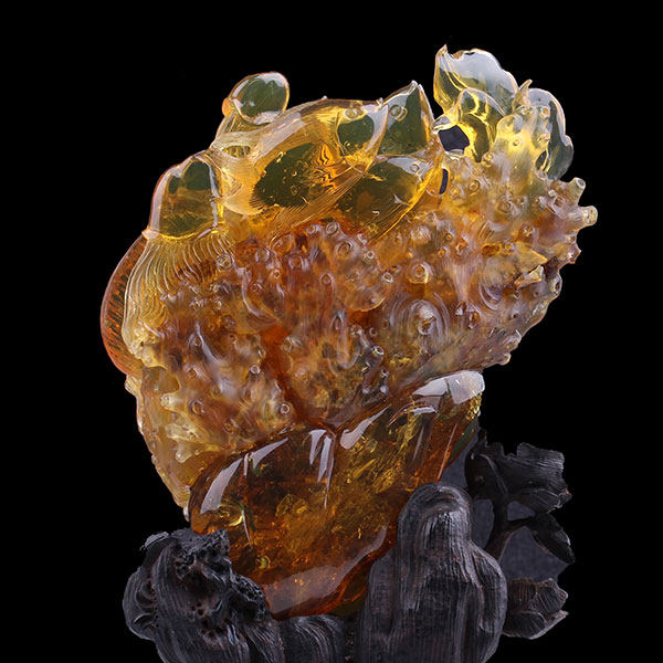 301.9g天然琥珀金珀海底世界年年有鱼珠宝珠宝摆件