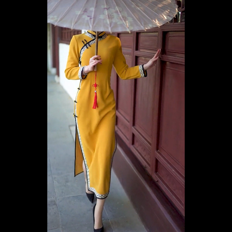 陶园旗袍秋装2020年新款秋冬季黄色加绒冬款加厚长袖改良版连衣裙