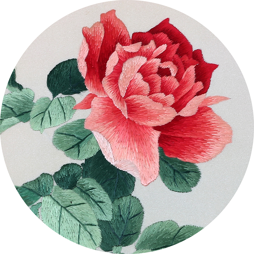 湘绣单面绣 红月季 国家非遗 手工刺绣精品卷轴壁挂