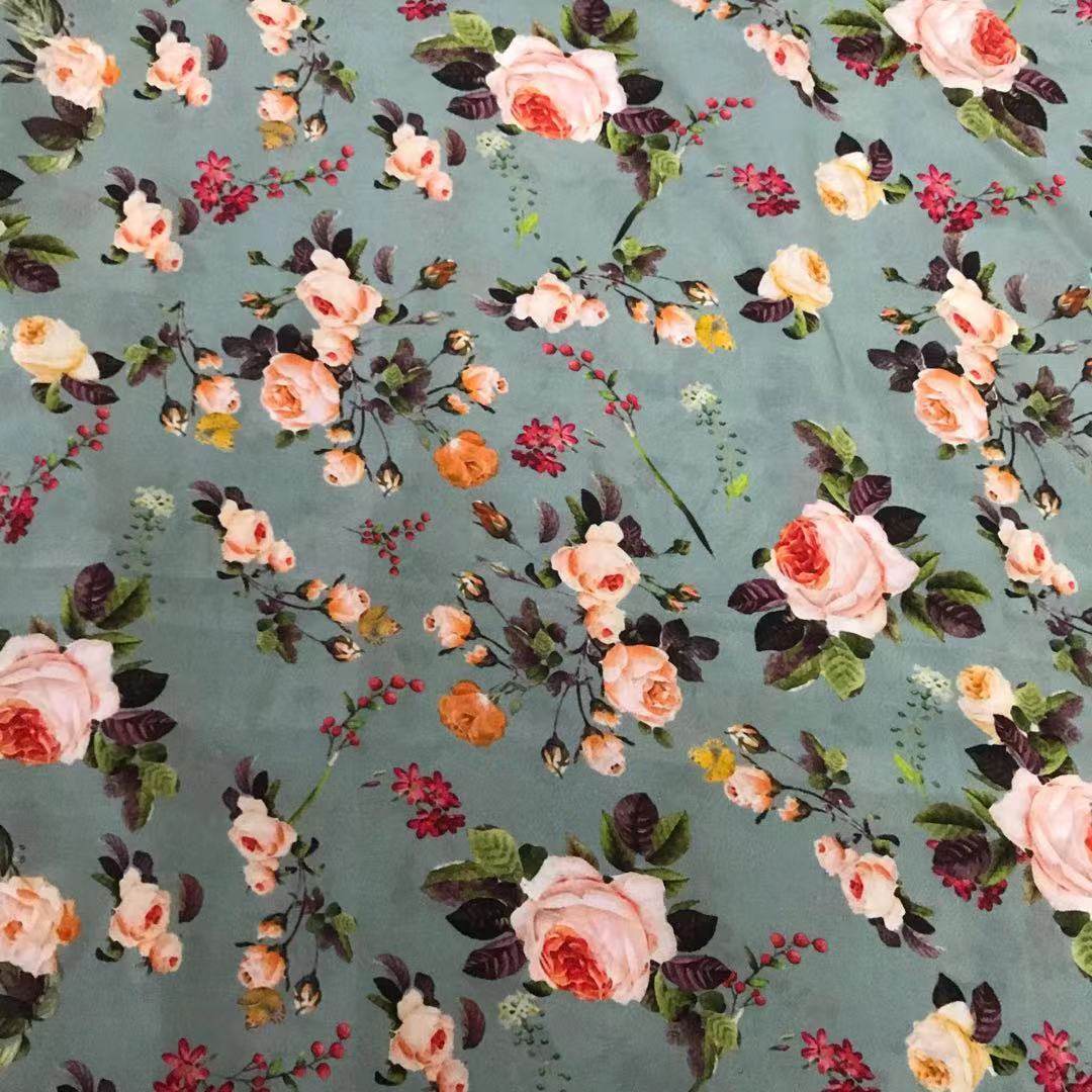 新品真丝花双绉面料 绿底小玫瑰花 衬衫连衣裙布料 14姆米