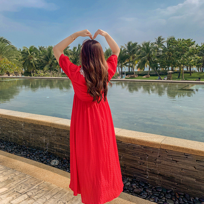 海边沙滩裙大码胖妹妹