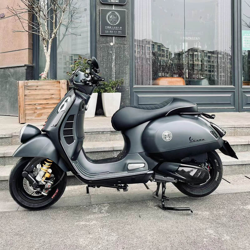 适用于Vespa GTS300摩托车改装全车黑化配件6日边条大灯框传动盖