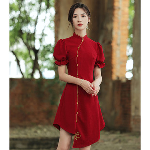 旗袍敬酒服新娘夏季红色订婚礼服女法式不规则设计感改良连衣裙