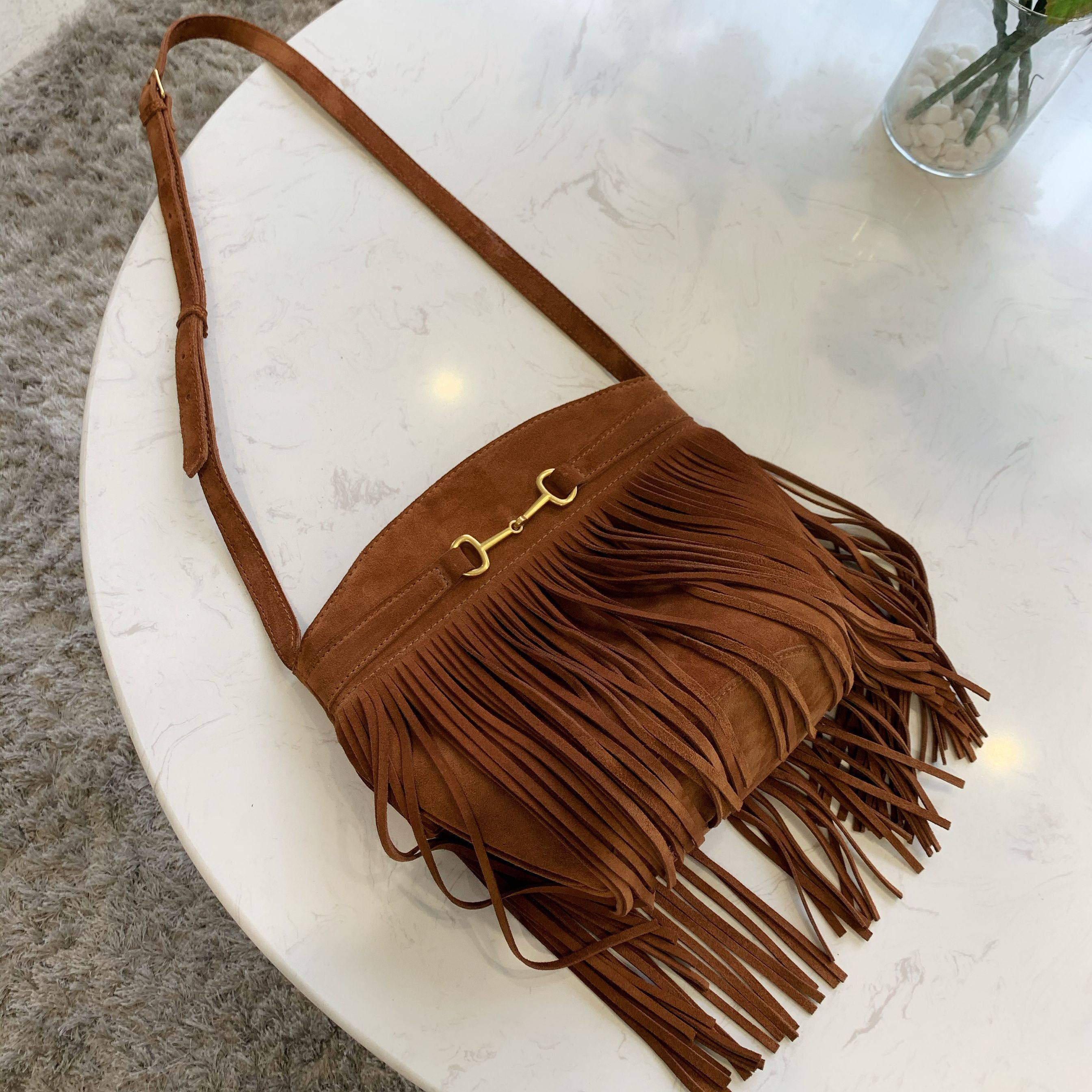 2021宴会其他新款阿希哥同款流苏包马蹄扣水桶包单肩斜挎包女包