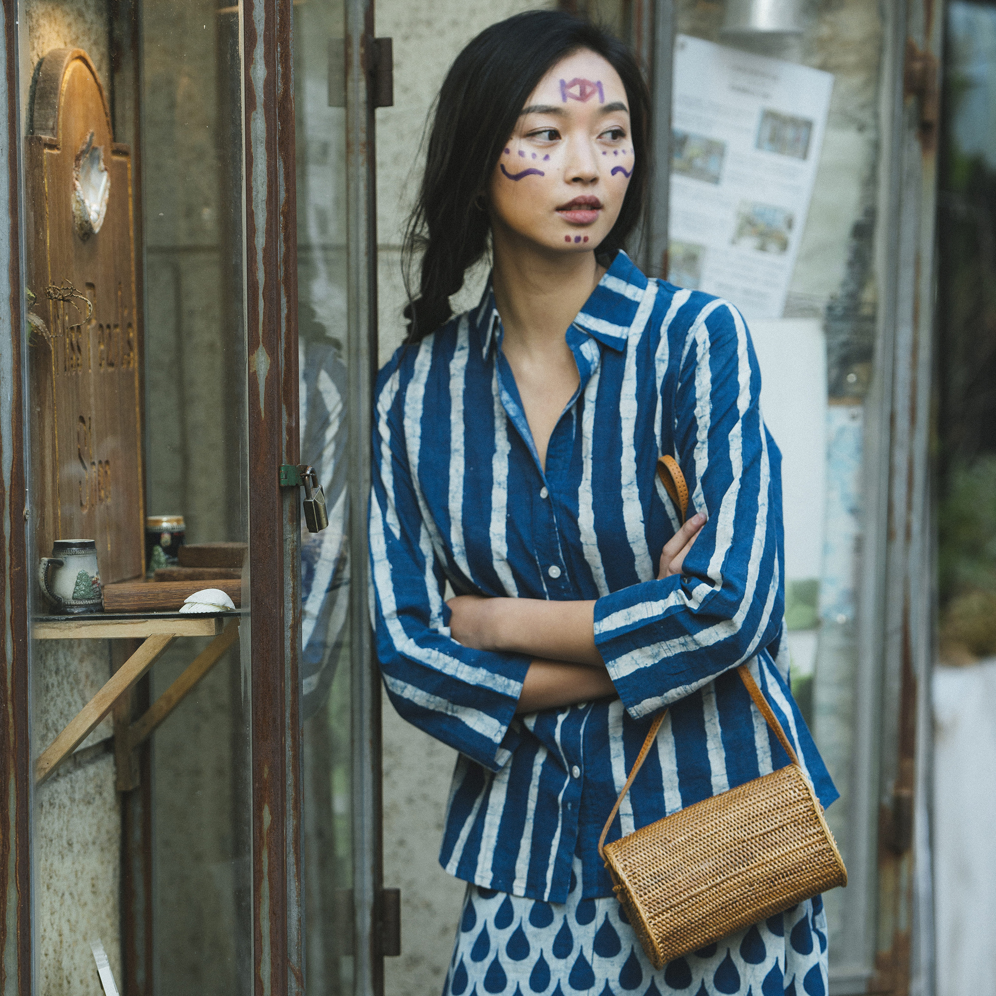 Indian Block Print India manual printing and dyeing Aizen shirt Bohemia Vertical stripe jacketin the Women's clothing/Boutique , Shirt category - from Buy2taobao.com to provide professional Taobao agent buy service