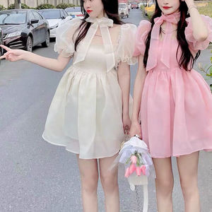 Sweet bubble sleeve pink dress summer 2022 new skirt with slim waist， square neck mesh puffy skirt for women