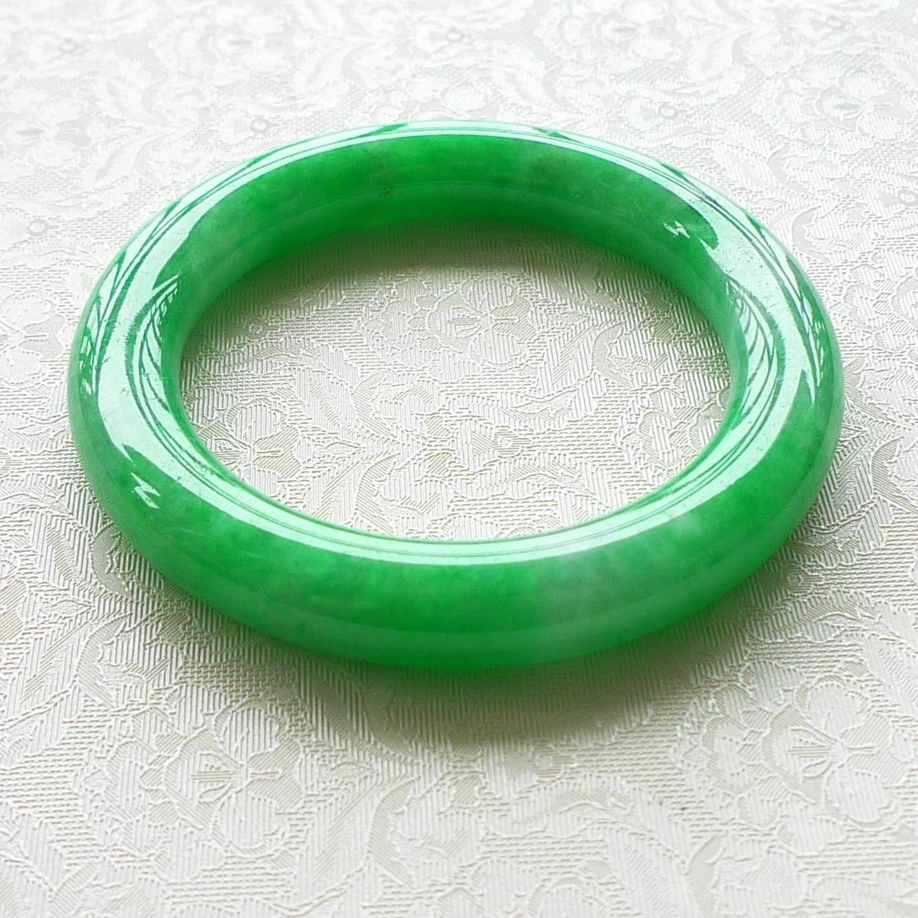 (58mm圈口)收藏级冰糯种翡翠a货满色阳绿圆条手镯 76.53克