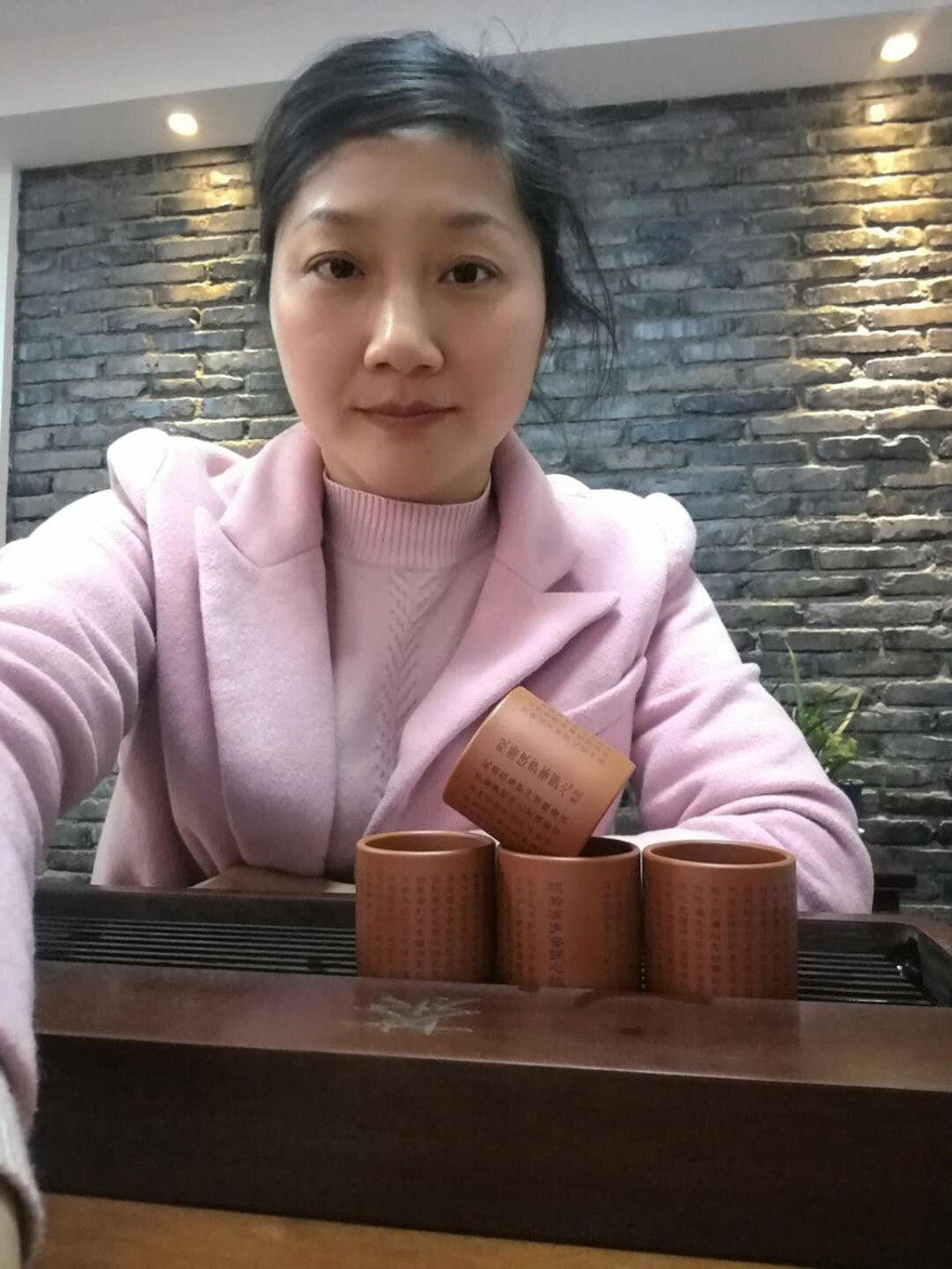 助理工艺师 徐叶《心经》全手工刻绘成型难度颇大