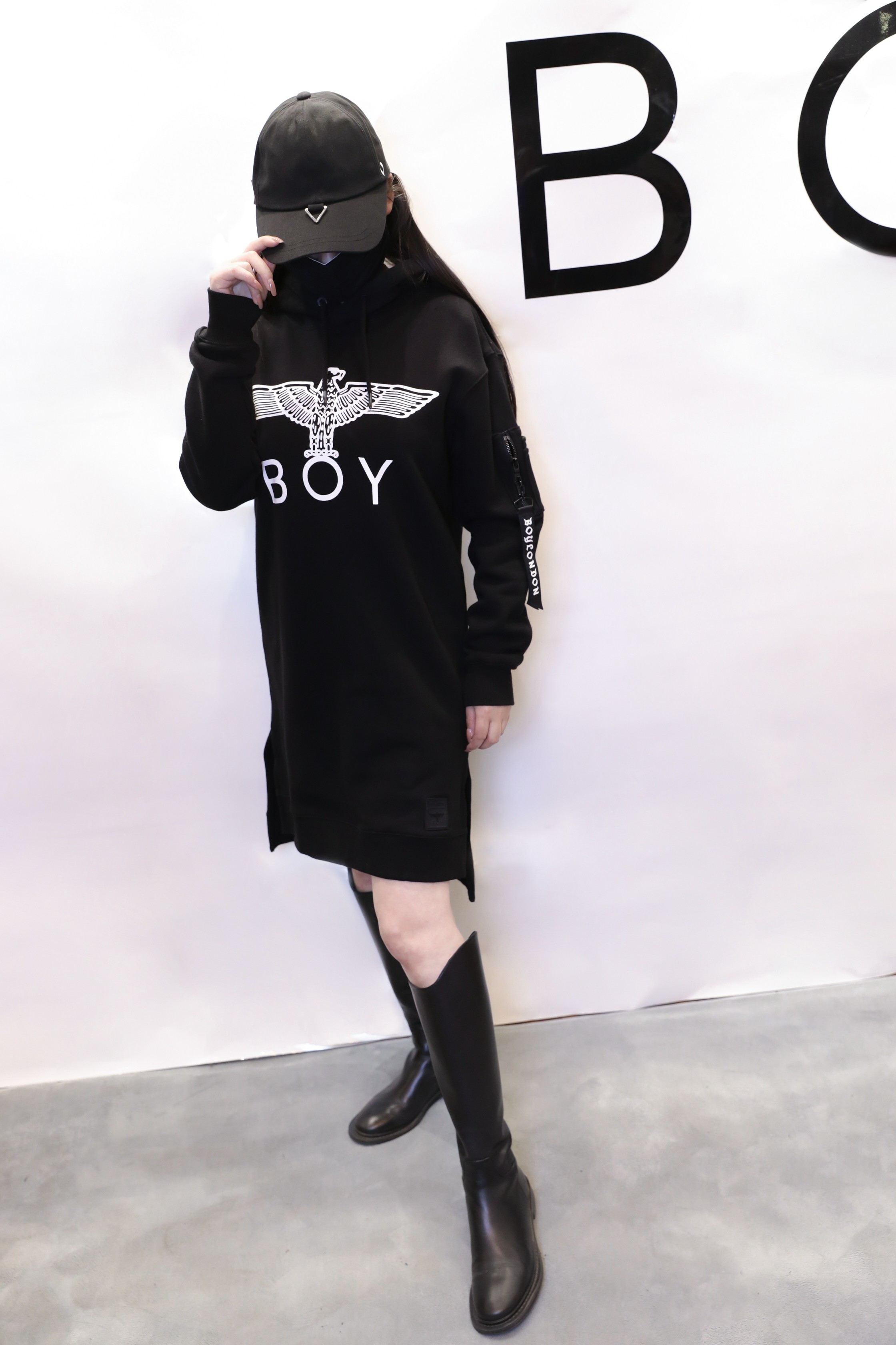 代 boy潮牌嘻哈女士专属秋冬烫印休闲中长款卫衣帽衫