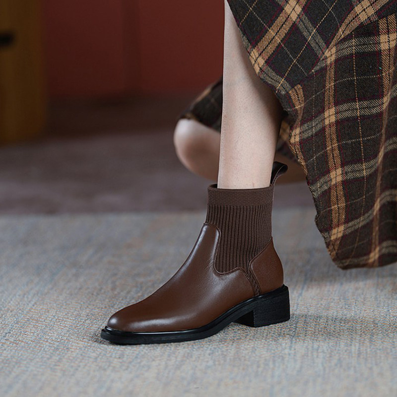 咖色短靴女真皮