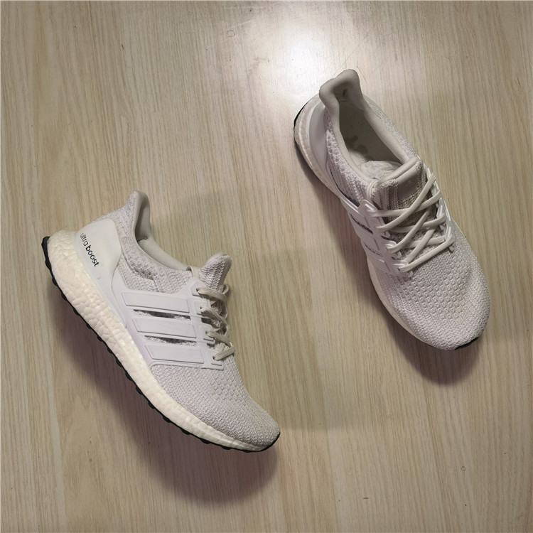 阿迪达斯 ULTRA BOOST 