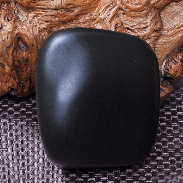 【和田玉原石】新疆和田 墨碧玉籽料原石72.2克