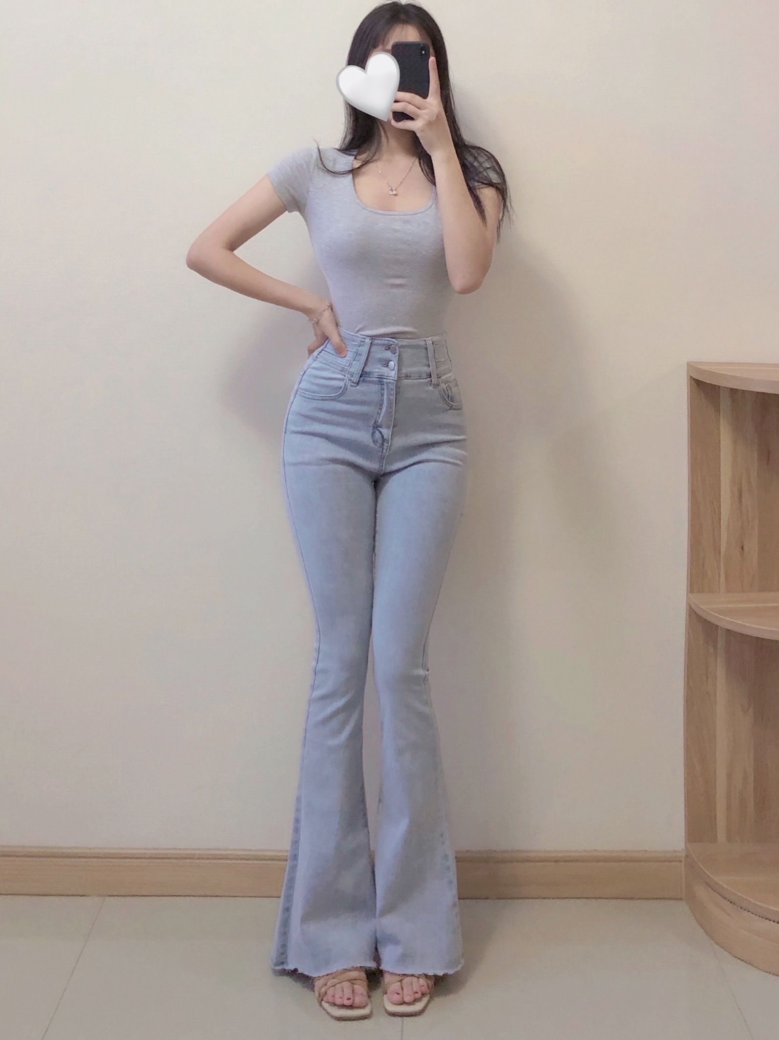 巨显瘦韩版浅蓝色高腰紧身微喇叭牛仔裤女春夏修身显瘦弹力长裤