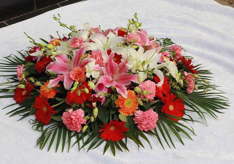 餐桌晚宴宴会圆形鲜花商务北京上海深圳成都商务用花