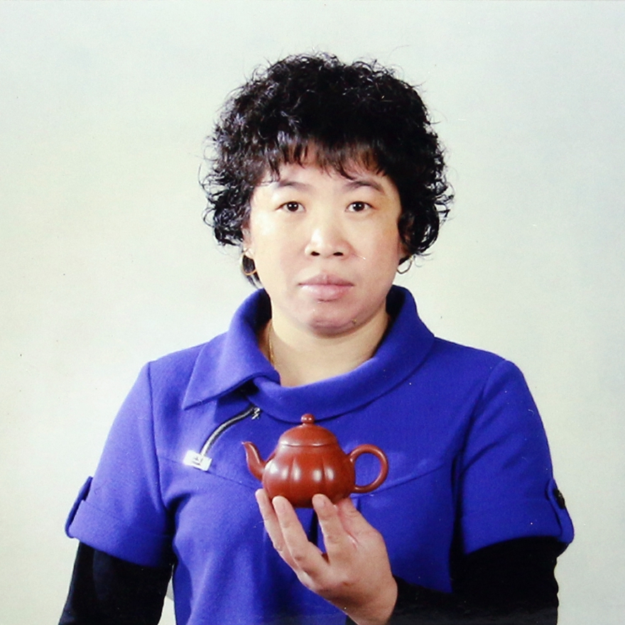 【大红袍梨形】 王建英 助理工艺美术师