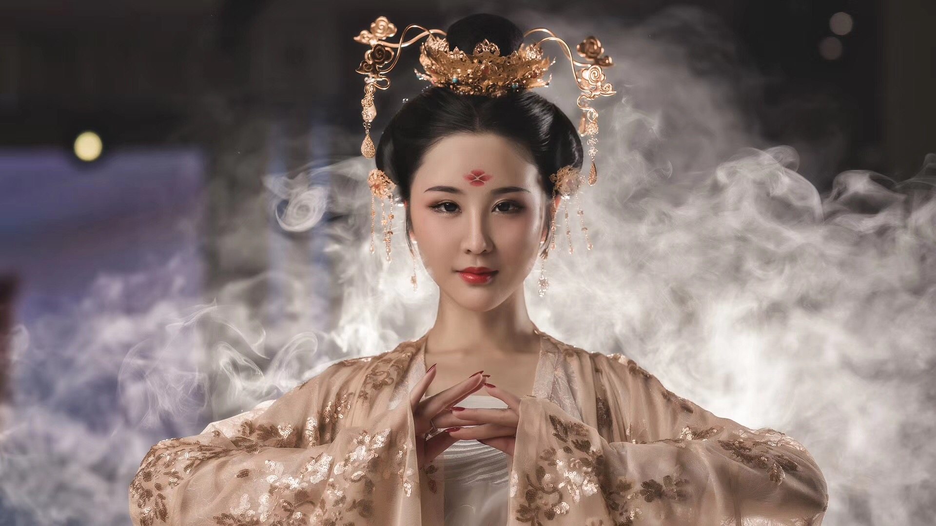 【陌上初华】莲花冠