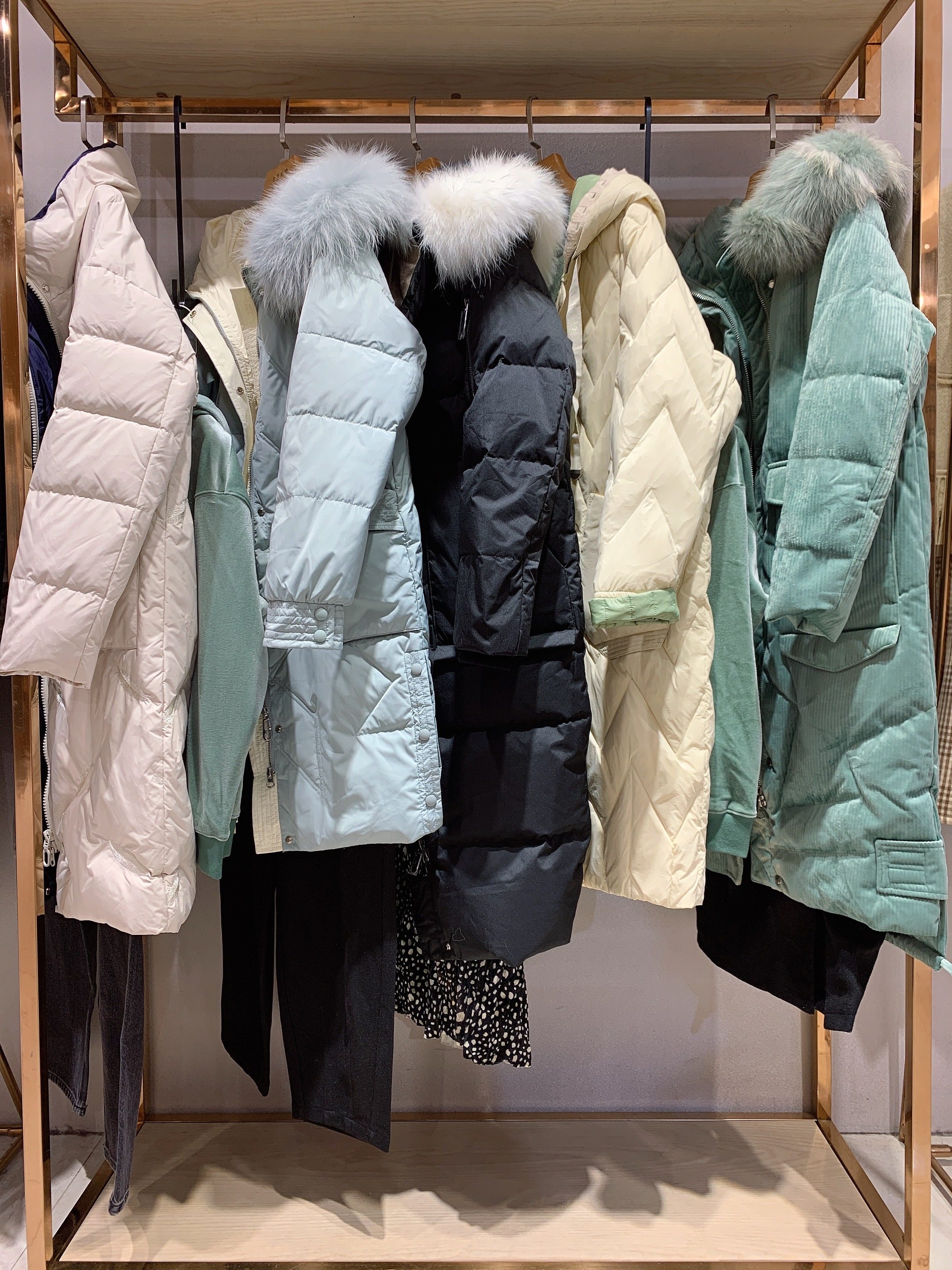 香港一线品牌品牌如缤21冬优雅大气品牌货源女装折扣一手货源供应