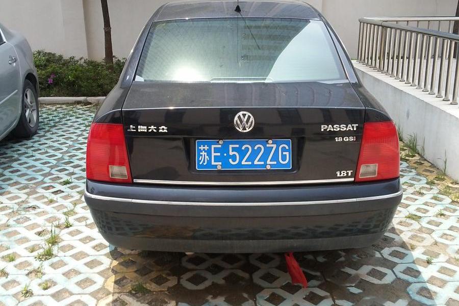 车牌号为苏e522zg帕萨特车,初始登记2002年7月 二拍