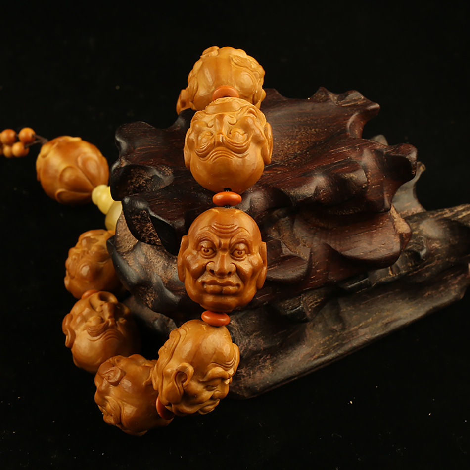 核雕作品《十八罗汉》春毅核坊臻品收藏