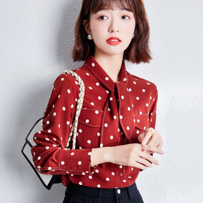 波点雪纺衬衫女装春秋装2021年新款时尚洋气上衣设计感长袖打底衫