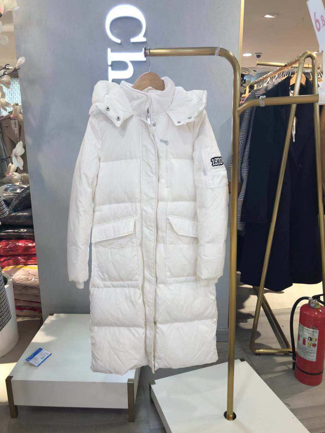 拉夏贝尔lababite时尚宽松连帽中长款羽绒服60005602_不打折现价249元