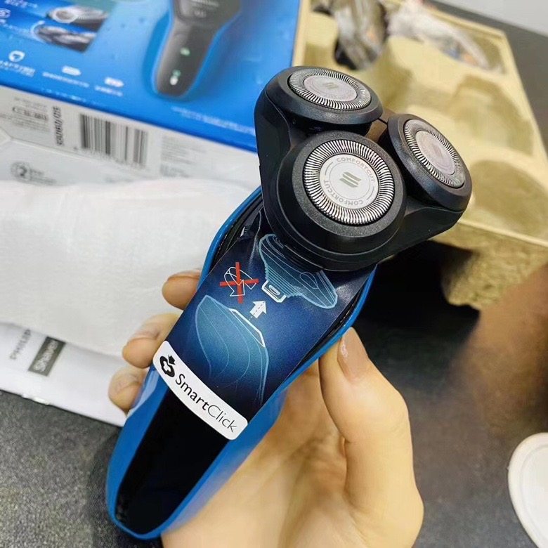 现货philips飞利浦电动刮胡刀剃须刀s5060低频震动全身水洗