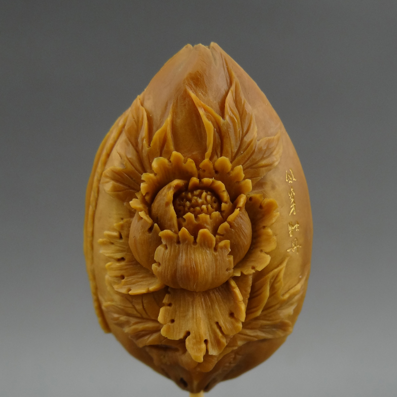 核雕名家李一作品《凤穿牡丹》 2.4大核