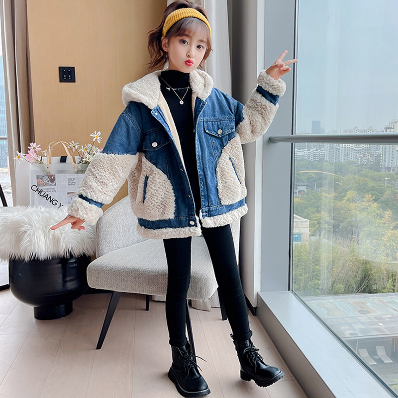 女童羊羔毛外套秋冬装中大童时髦洋气儿童冬季牛仔拼接加厚毛毛衣