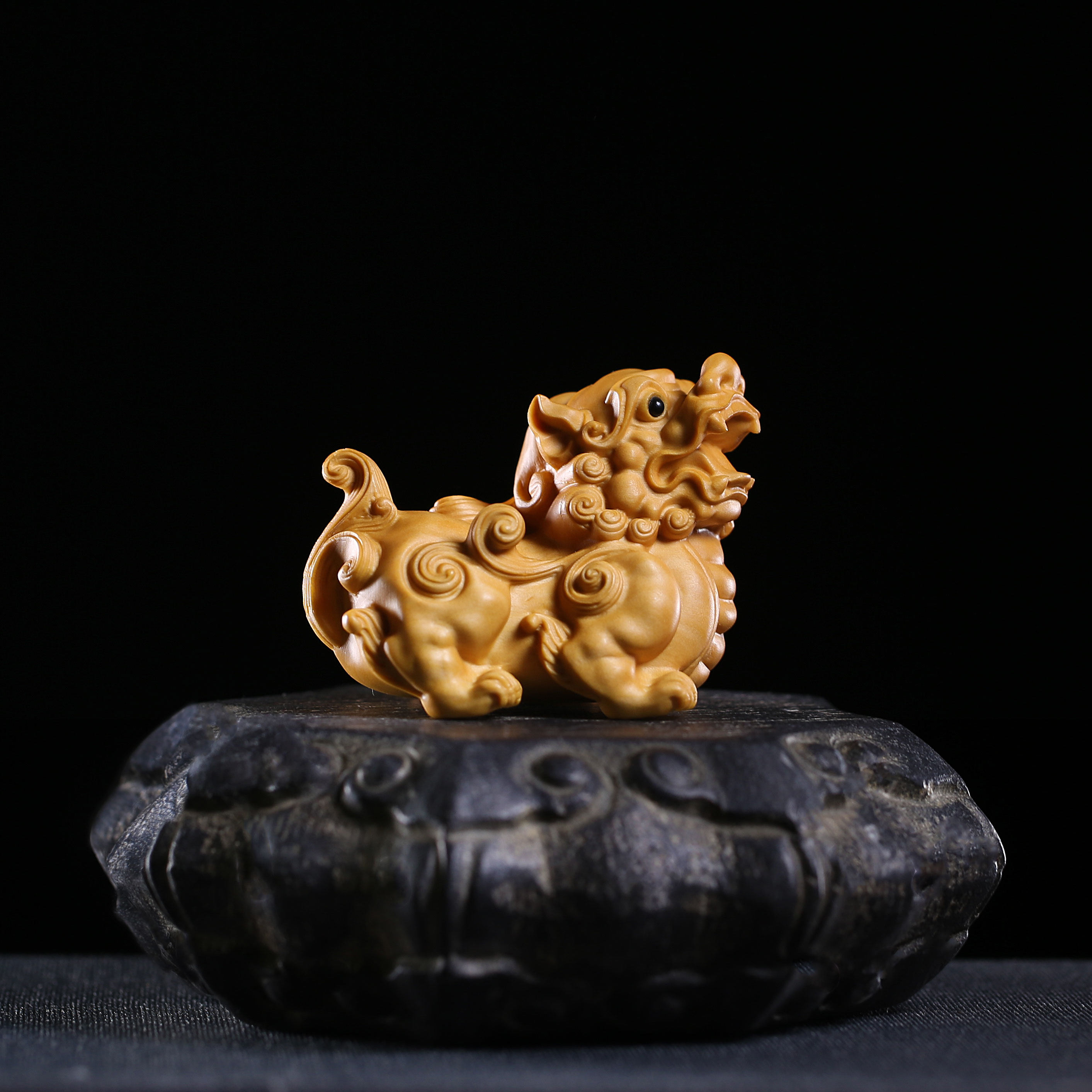 包邮 小叶黄杨木雕摆件实木雕刻工艺手工文玩手把件辟邪天禄招财貔貅