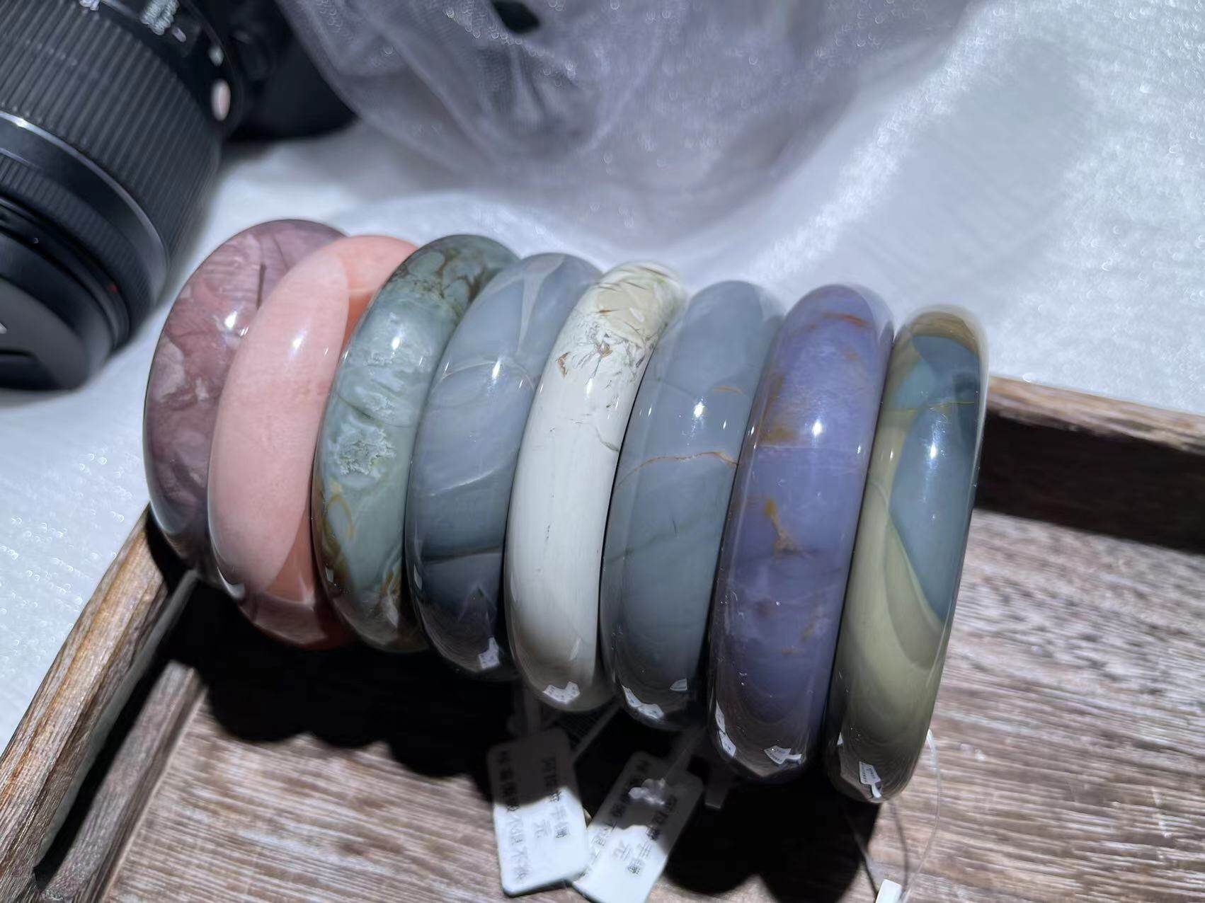 纯天然阿拉善玛瑙马卡龙色手镯彩玉民族风原矿料清新奶昔直播现货