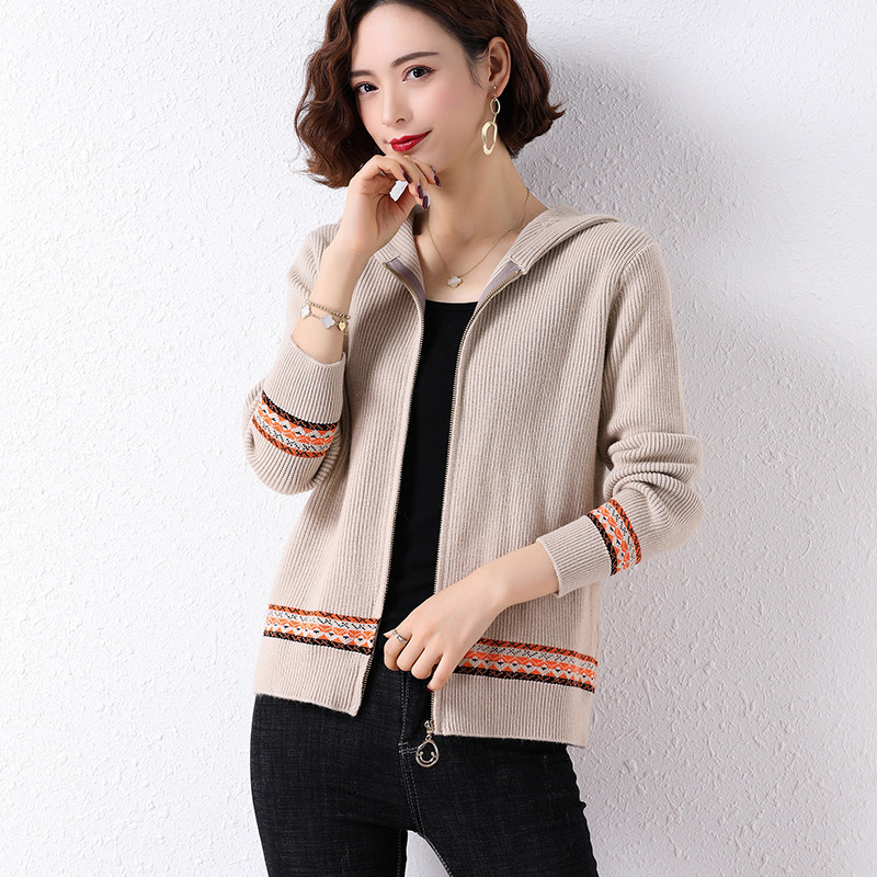 拉链女士毛衣外套女春款2021年新款女装短款针织开衫春秋季爆款潮