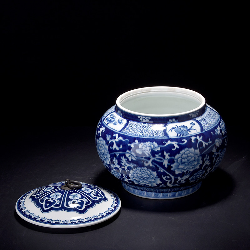 青花重工茶叶罐 景德镇中级技能师 吴老师作品