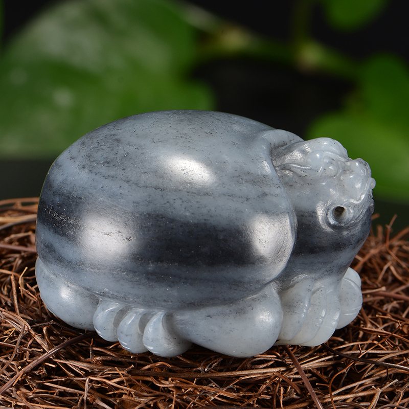 【龙龟】苏州玉雕大师王科玲工作室作品 和田玉青花把件175克