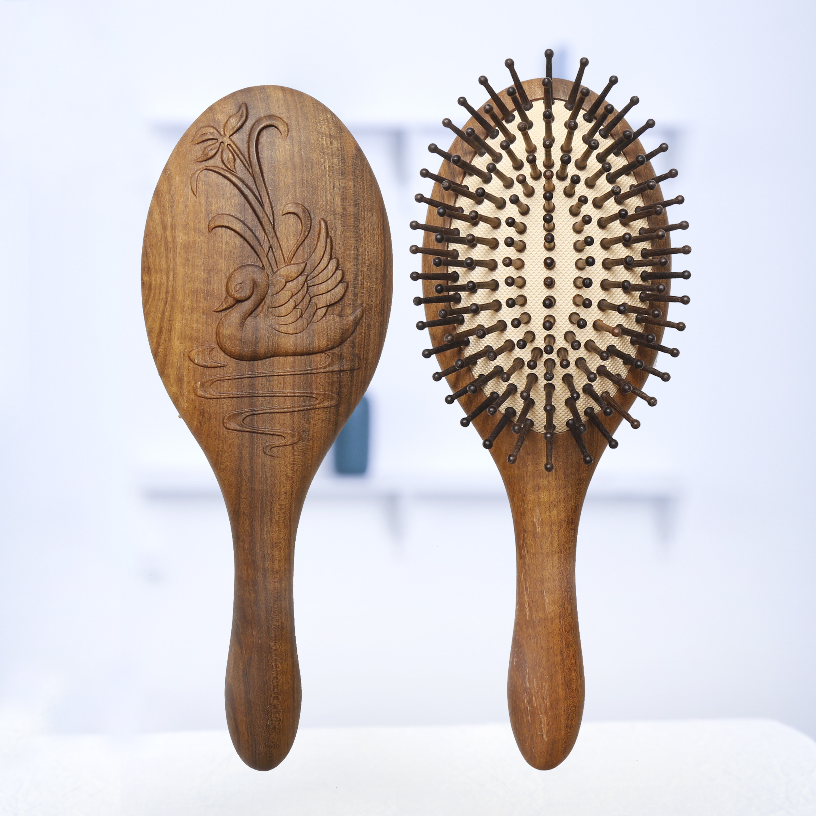 周广胜沉贵宝雕花木梳气囊梳气垫梳子长卷发按摩家用情人节送女友