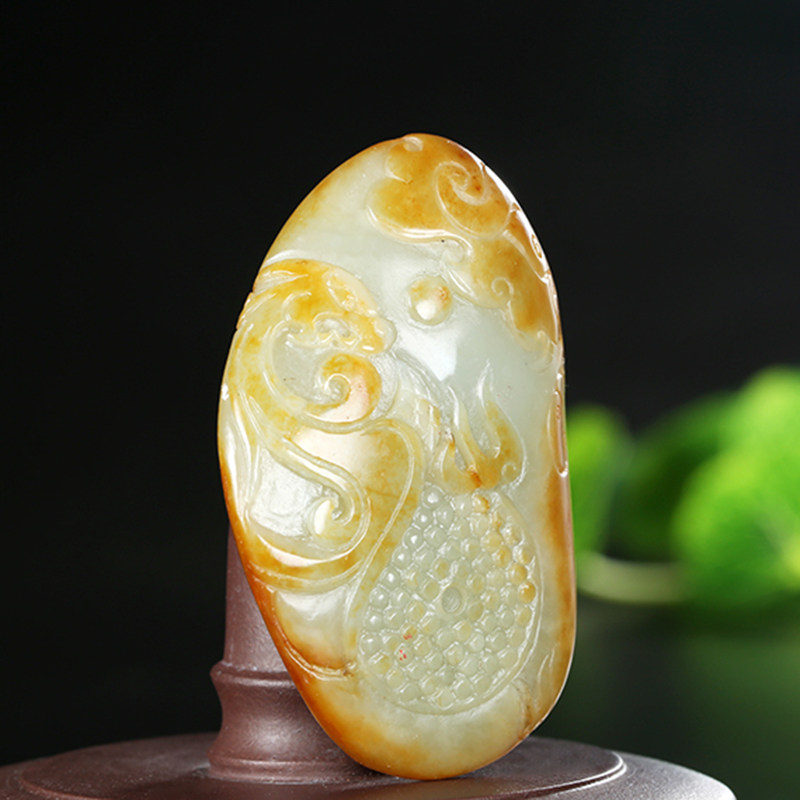 美玉雅苑玉雕工作室和田玉挂件 半壁江山 61.3克