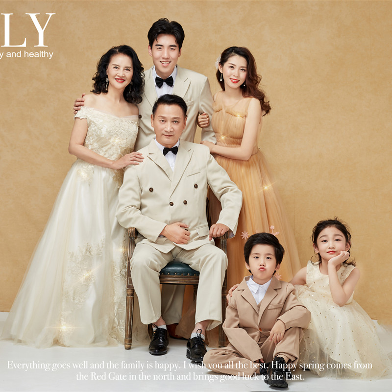 亲子装摄影服装2021新款时尚一家六口全家福影楼拍照相时装写真服