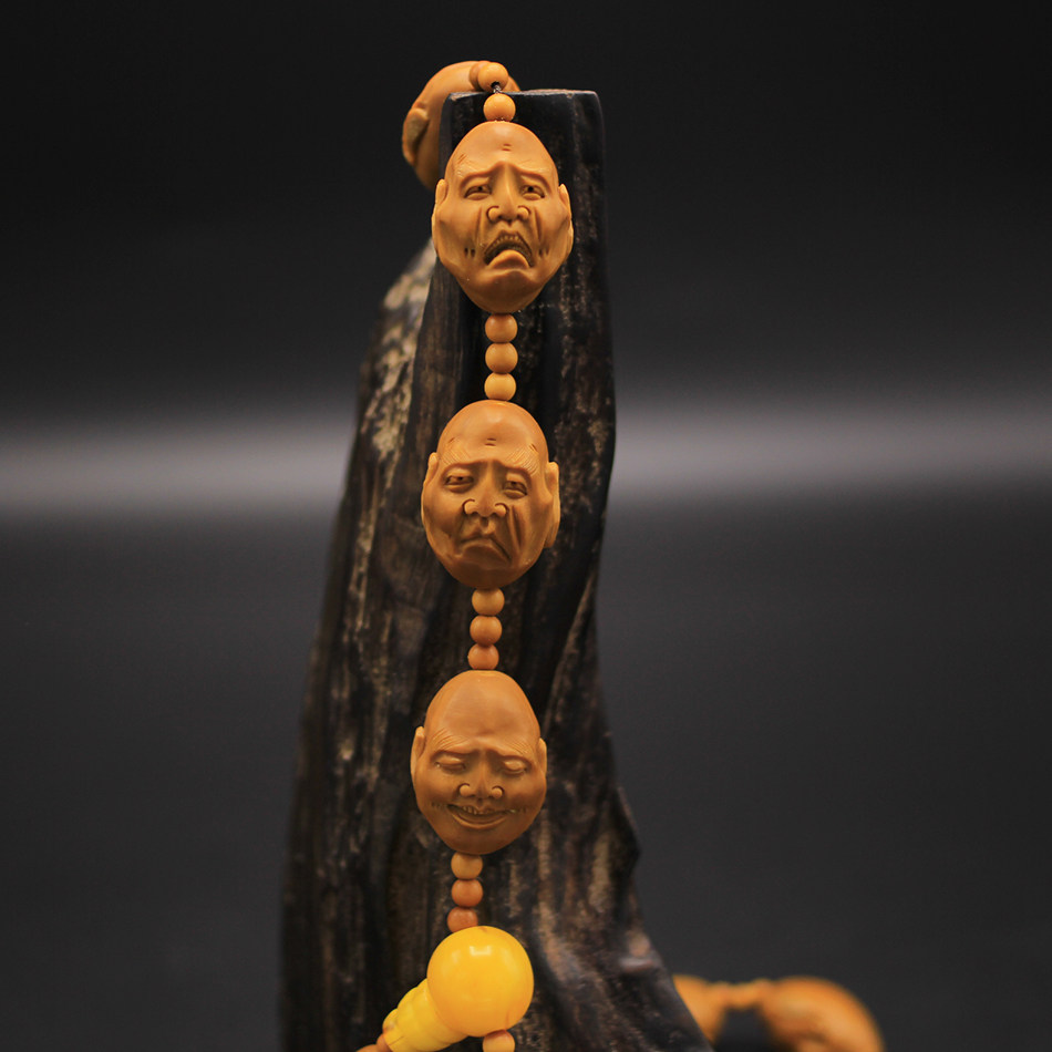 苏工核雕《单面十八罗汉》