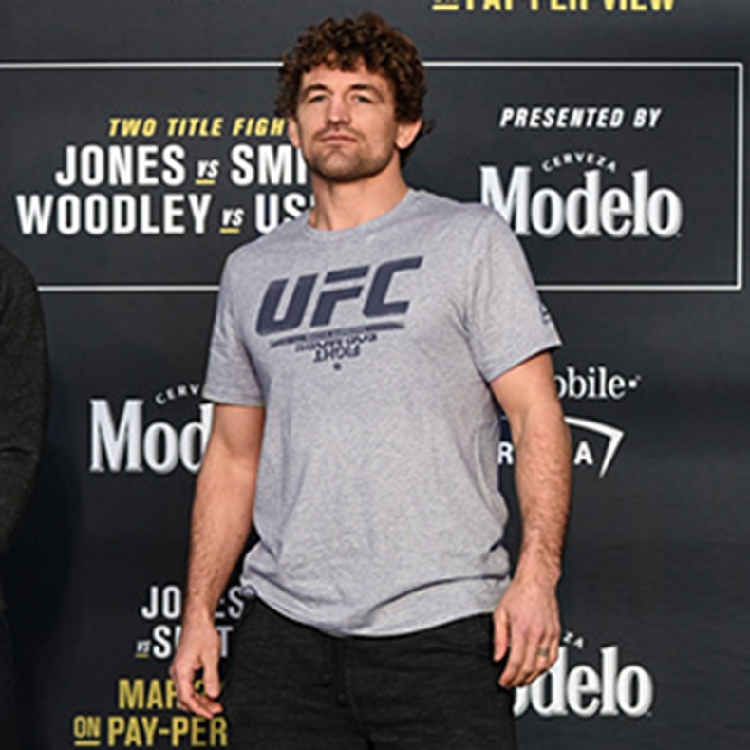 新UFC明星短袖T恤MMA格斗拳击训练运动上衣纯棉宽松跑步灰色健身