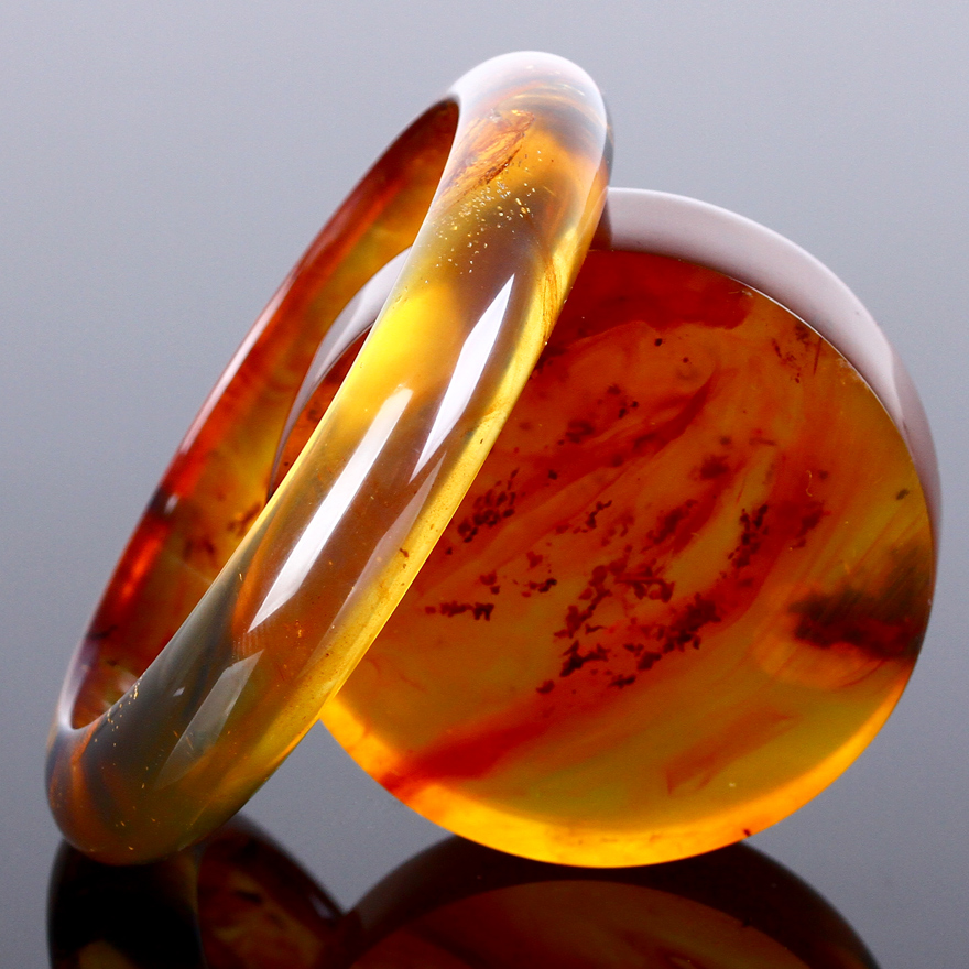 45.36克【强荧光】大颗梦幻精品琥珀手镯镯心套件(圆镯子)