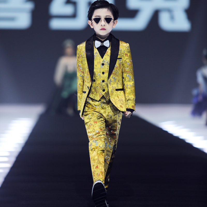 儿童西装套装帅气中国风2021新款小主持人走秀礼服男童钢琴演出服