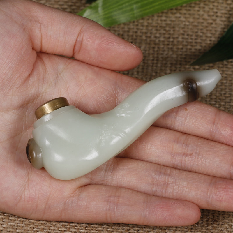 特色新品 和田玉糖白玉 福猴-烟斗49克 f38