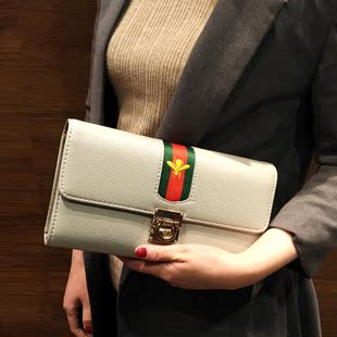 chloe手帶 2020新款復古手包女士手拿包時尚印花帶卡位手抓包鏈條單肩小包潮 chloe手包